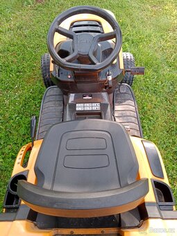Zahradní traktor Stiga 3084 - 3