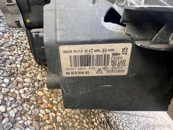 Xenony Peugeot 508 cena za oba - poškozené obaly - 3