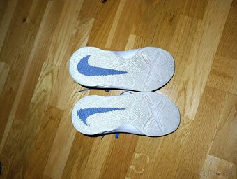 Nike basketbalové hustle 39 sportovní boty - 3