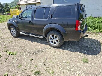 Nissan Pathfinder 2.5dci 7mist - 3