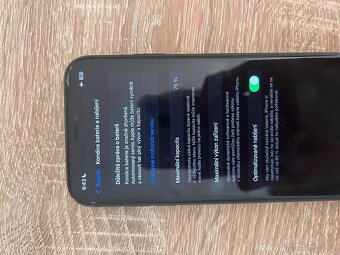 iPhone 11 - 3