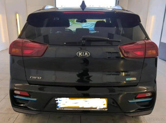 Kia e-Niro Executive limited edition 64k 6/21 záruka 3f/TČ - 3
