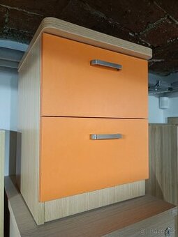 Stůl a skřínky dětský pokoj - 3