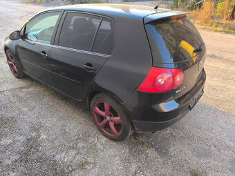 VW golf v 1.6i 75kw veškeré náhradní díly z vozu - 3