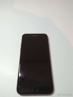 iPhone 7, 32 GB, černý - 3