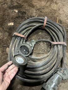 Číslo 3. Vojenská prodluzka kabel 400 V(380 V) vojenská - 3