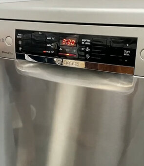 Myčka Bosch nerezová 60cm - 3