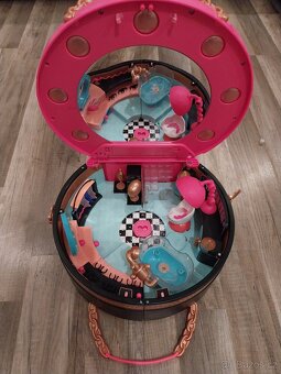 Kadeřnický salon pro L.O.L. panenky - 3