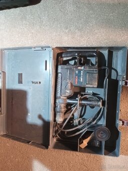 Prodám BOSCH GBH 5 DCE - 3