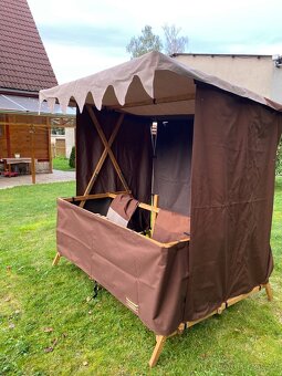 Dobový prodejní stánek - 3