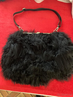 VELKÁ SLEVA Kabelka pravá kožešina - lama - 3