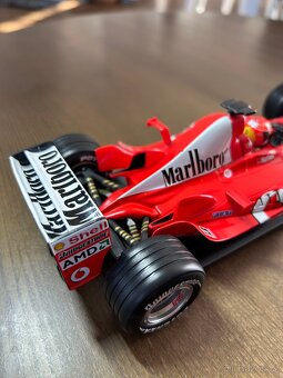 Ferrari F2003-GA 1:18 - 3