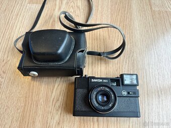 Staré fotoaparáty a expozimetry 9ks - 3