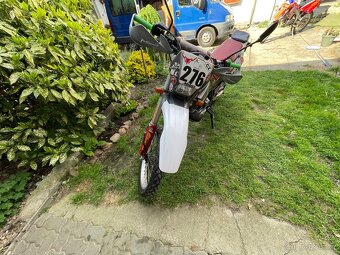 Yamaha TT600E - 3