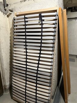 Postel 180x200 Malm ikea - 3