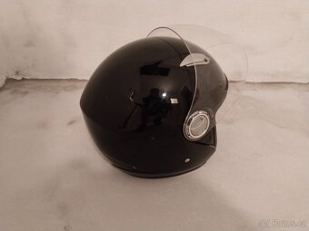 Přilba - 3