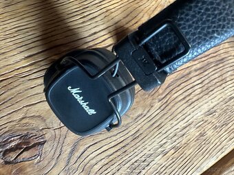 Bluetooth sluchatka marshall iv - 3