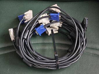 Kabely k monitoru - DVI, VGA - 3