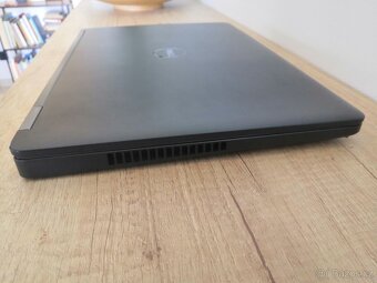 Dell 5570 i5 / 16 GB / 256 SSD / Windows 11 - 3