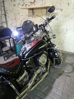 Yamaha XVS 1100 DragStar - 3