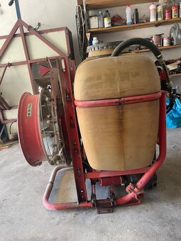 Postřikovač za traktor - 3
