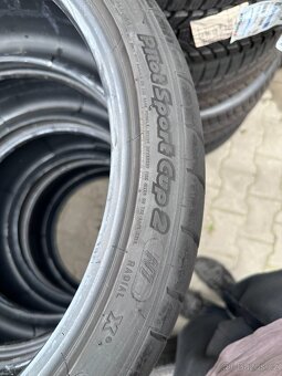 Michelin PilotSport Cup 2 - 245/35 R20 a 295/30 R20 - 3