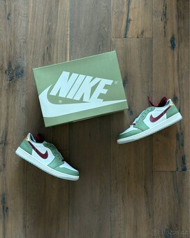 Nike Jordan 1 Retro Low OG Year of the Dragon - 3