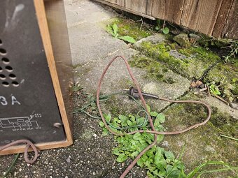 Retro rádio Tesla - 3