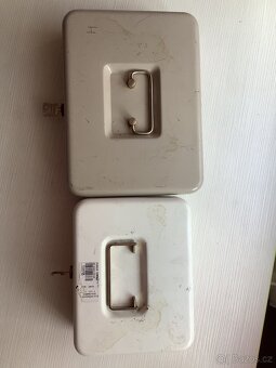 Trezor přenosná příruční pokladna malá a velká. Visací zámky - 3