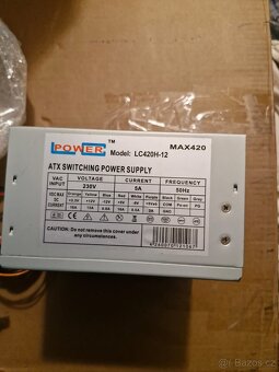 LC Power LC420H-12 – 420 W ATX zdroj (PC) - 3