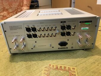 ESOTERIC F-05 - 3