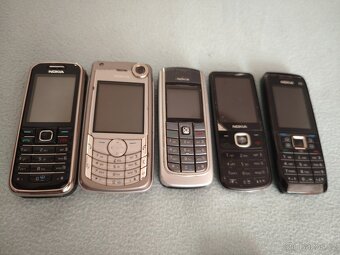 Mobilní telefony Nokia č.3 - 3