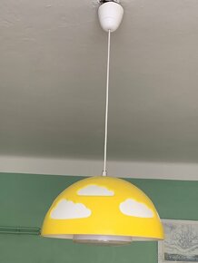Ikea dětský pokojík, lustr, lampa, stolek, židličky - 3