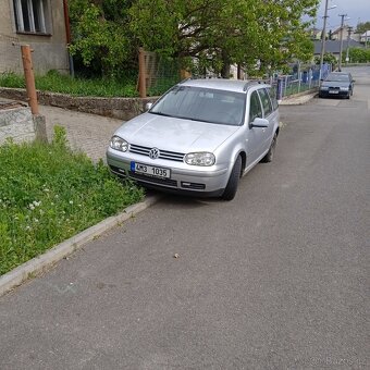 Volkswagen golf - 3