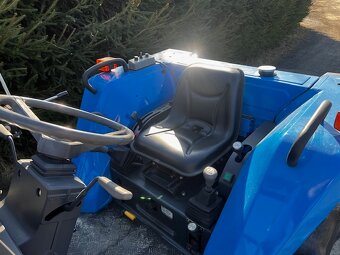 Malotraktor ISEKI TK25 - 3