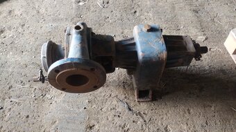 Čerpadlo na vodu za traktor - 3