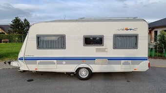 Prodám karavan HOBBY 460 UFE 2003 pro 4 osoby - 3