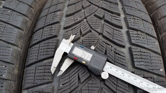 Zimní pneumatiky GoodYear 265/50 R20 111V XL 7 až 7,5mm - 3