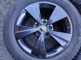 Prodám sadu orig ALU kol Škoda 205/60R16 zimní - 3