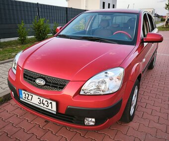 KIA Rio 1.4 - rok 4/2009, najeto 89.800 km, nová STK - 3