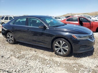 2022 Volkswagen Passat SE 2.0L FWD - 3