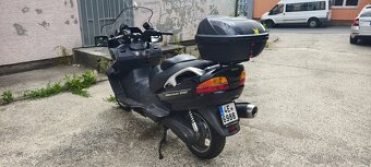 Suzuki Burgman 650 r.v.2003 - 3