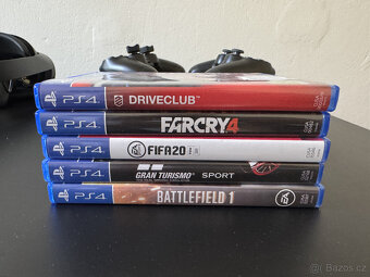 PlayStation 4 Slim 500GB + 2 ovladače - 3