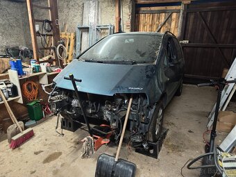 VW Sharan 81kw automat ND - 3