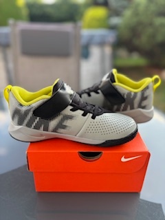 NIKE basket TEAM HUSTLE vel.32 - 3