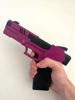 Replika pistole Lizzie M-76e Omaha (Cyberpunk 2077) - 3