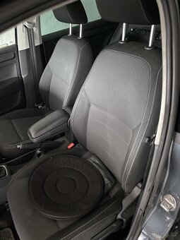 sedacky skoda rapid vyhrivane s airbagy - 3