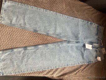 Tommy Hilfiger a Review (baggy / skate) - 3