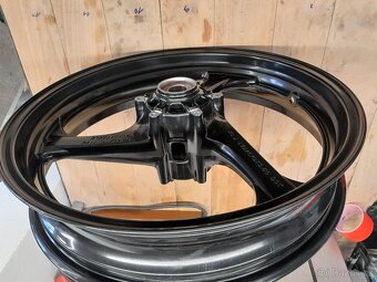 Honda cbr 1000rr- kolo - 3