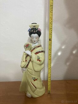Porcelánová soška - 3